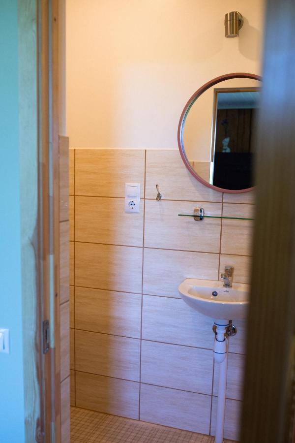Livi Avat Apartment Ikla Exterior photo